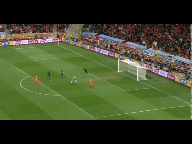 Parada de Casillas ante Robben 2010