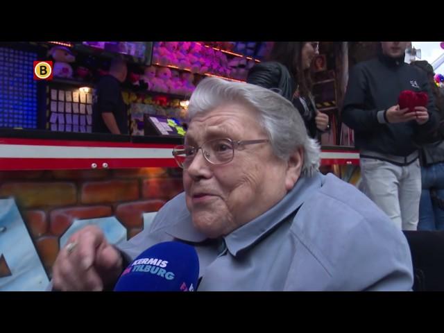 97-jarige Ria schiet nog steeds raak op de kermis