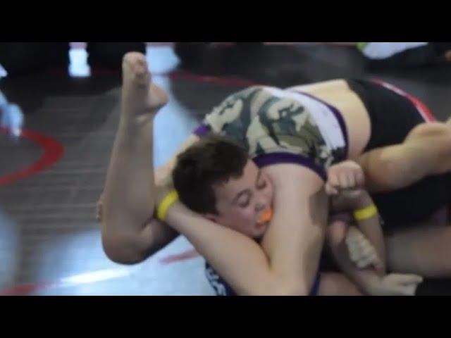 mixed grappling nogi: caitlin kelley dominated with reverse triangle