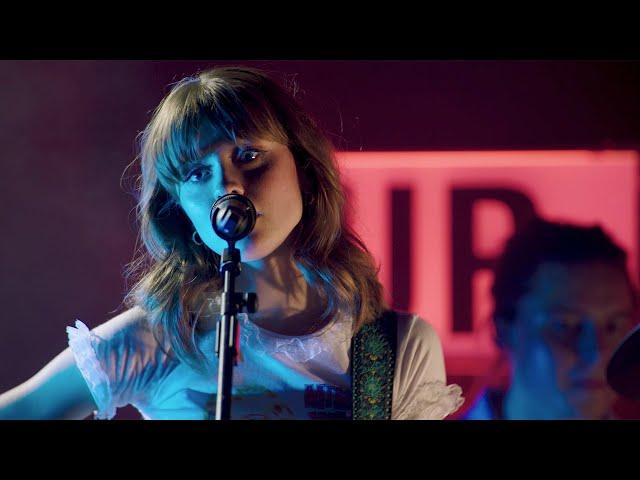 Maisie Peters – You Signed Up For This [Live From Lafayette]