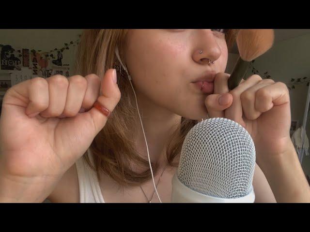 ASMR ~ fast mouth sounds ~ hand movements ~ tapping  tingles ^^