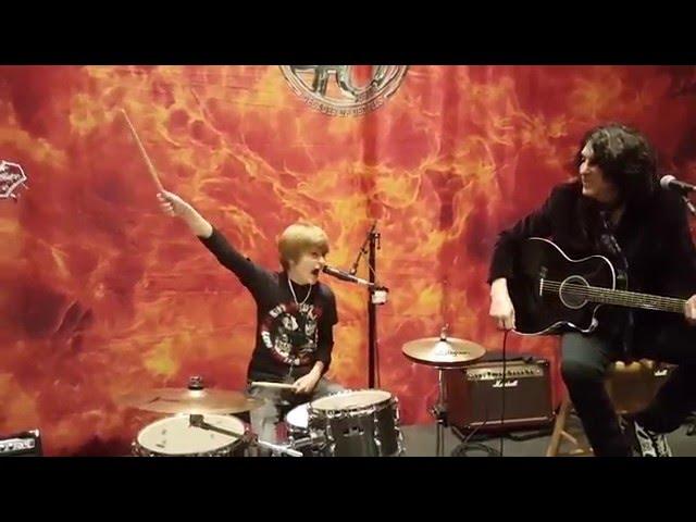 12 year old drummer Logan Robot Gladden plays w/ KISS Nothin To Lose