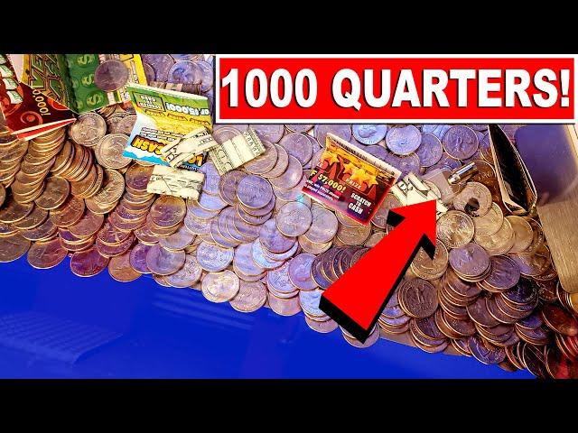 I PUT 1000 QUARTERS IN A COIN PUSHER WITH A PRIZE KEY!