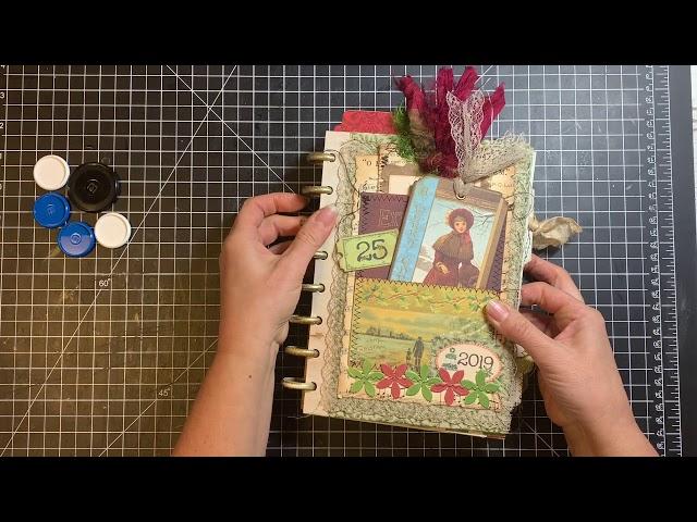 Six Tips for Making a Disc Style Junk Journal and Christmas Disc Journal Flip