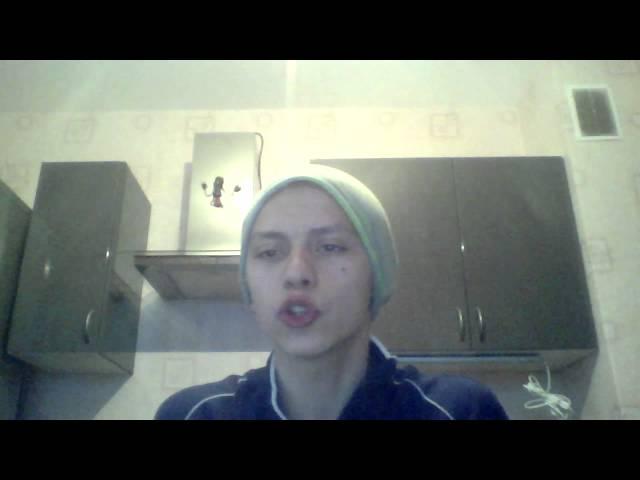 Парень классно поет песню о любви love love