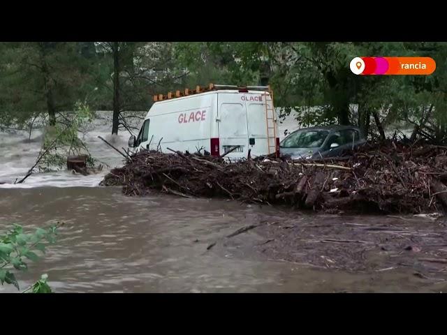 Calles y coches quedan sumergidos en inundaciones por fuertes lluvias en Francia | #Reuters