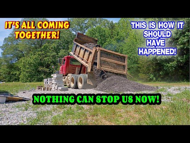 IT'S ALL HAPPENING AT THE SAME TIME!  | vlog, couple, life, tiny house, homesteading, off-grid |