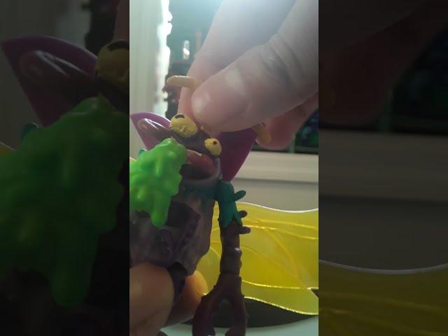 TMNT Mutant Mayhem Scumbug Toy Review!