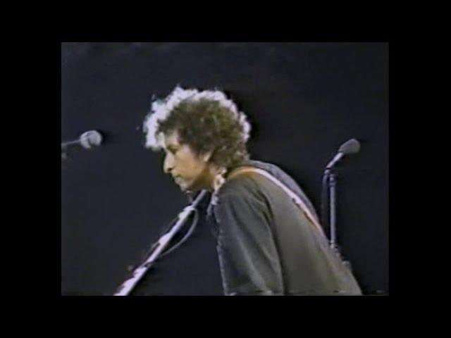 New 4 Cam Edit - Senor Bob Dylan, Eric Clapton, Mick Taylor, Santana With Sound Upgrade Wembley 1984