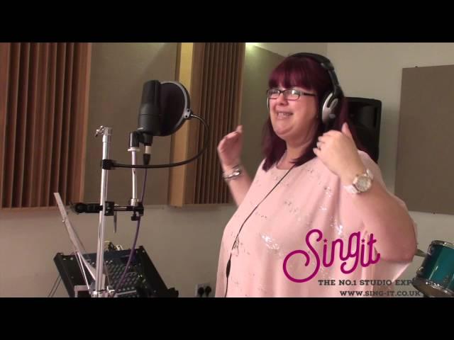 Tracey Rilett @ Sing-it Birmingham