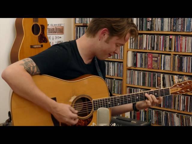 Billy Strings Flatpicking Medley on his 2009 Roy Noble Dreadnought