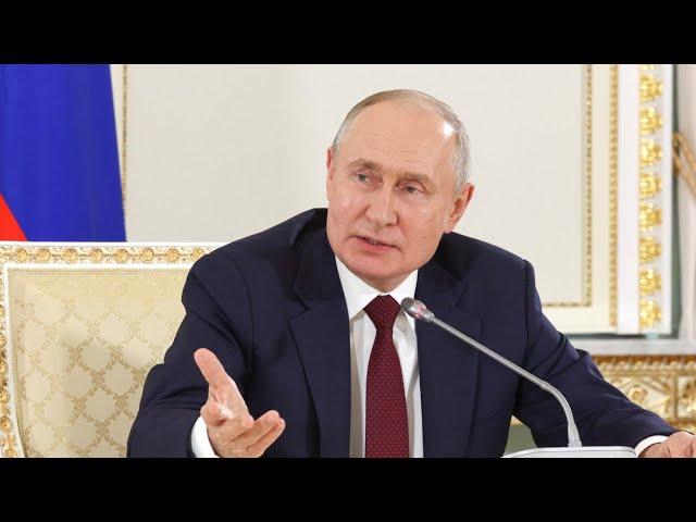 Путин - об Украине, похищении детей, обмене "азовцев" и наказании за дискредитацию армии