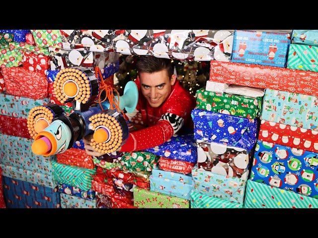 CRAZY CHRISTMAS NERF WAR!!