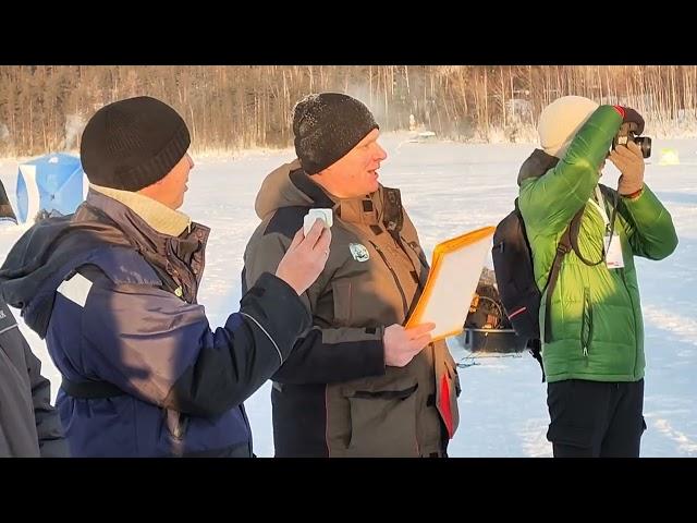  В Качканаре рыбаки открыли сезон зимней рыбалки.