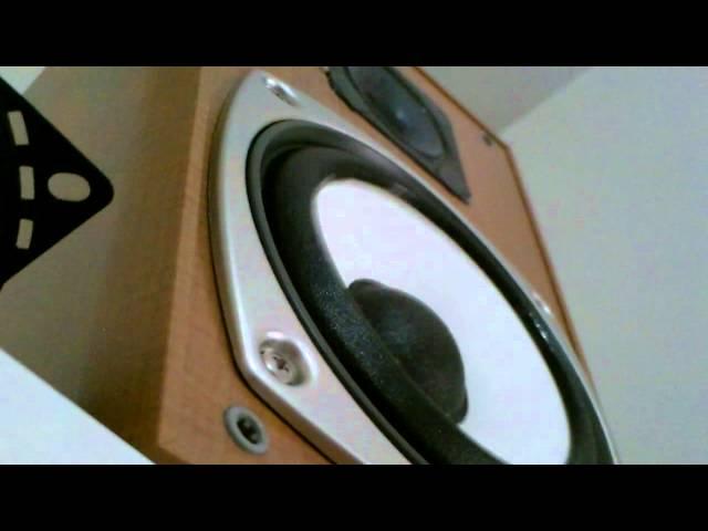 Altoparlanti Kenwood LS-M55 - The Bass Will Destroy You Testing Excursion