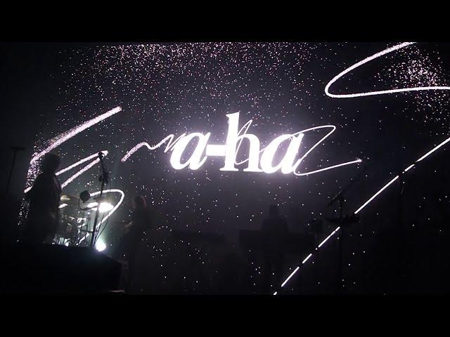 A-ha - Tour Intro+Take On Me @(first row) live at Crocus City Hall, Moscow, Russia 22.11.2019