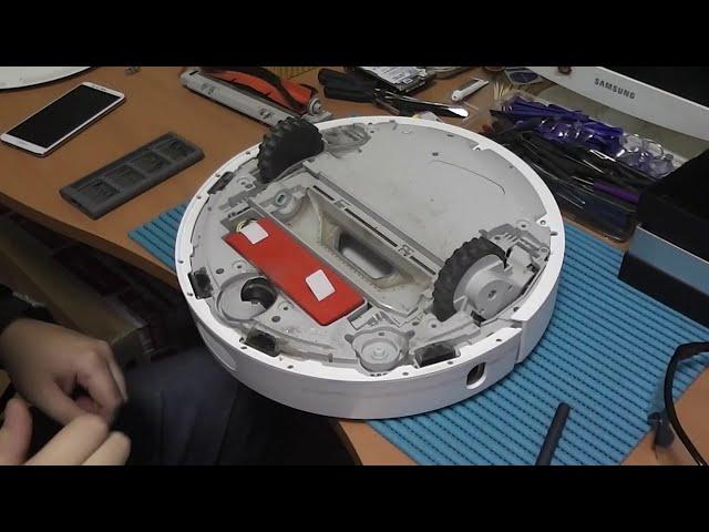 Xiaomi mi robot vacuum cleaner ошибка 17. Не работает боковая щетка. Разборка.