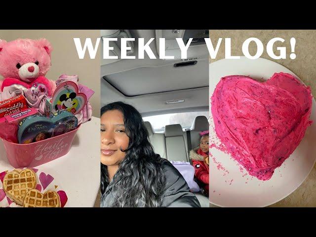 Weekly Vlog: Valentine’s Shopping /Valentine’s Day| Baking, Cheer Competition and more