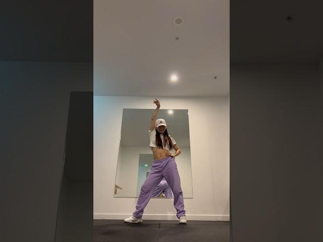 BLACKPINK LISA - MONEY Dance Break @ coachella 2023 | shorts dance cover