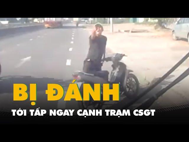 Tài xế xe buýt bị đánh tới tấp ngay cạnh Trạm cảnh sát giao thông Ninh Hòa