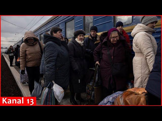 Pokrovsk residents evacuated from the city as Russian troops advance