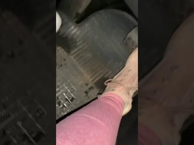 PedalPumping beige Boots
