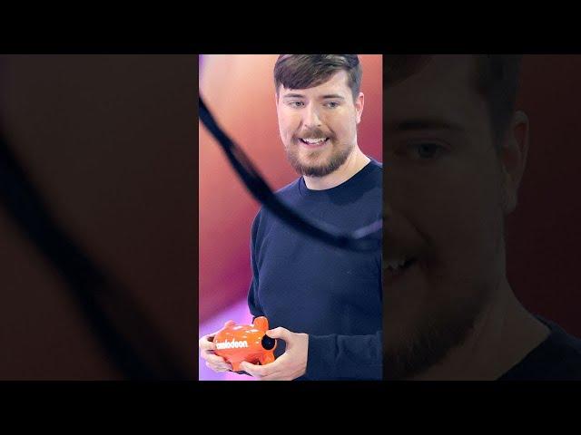 MrBeast Wins FAVORITE Male Creator at 2022 KCAs  | Kids' Choice Awards 2022 #Shorts