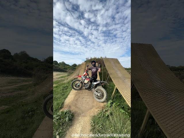 HOW TO JUMP TUTORIAL #jump #moto #ktm #enduro #letsgo #race #braap