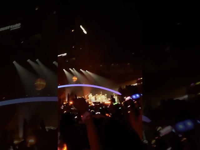 Lights, music, and pure magic  #shorts #coldplay #coldplaymumbai #charliebrown #coldplaylive
