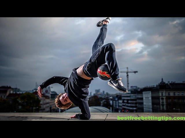Amazing Foot Baller Boy | foot ball | Sajju Bhai l