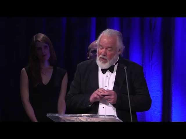 John Tomlinson receives RPS Gold Medal, presented by Graham Johnson - 13 May 2014