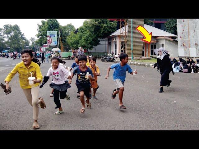 Valak mengejar anak-anak..!!The Nun Prank Funny video