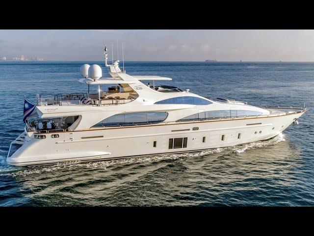 $4.7 Million Superyacht Tour : 2012 Azimut 105