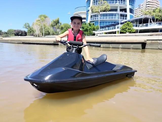 new model of the kids electric jetski.