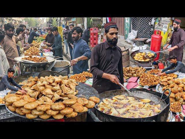 RAMADAN STREET FOOD IN PAKISTAN | BIGGEST RAMADAN IFTAR