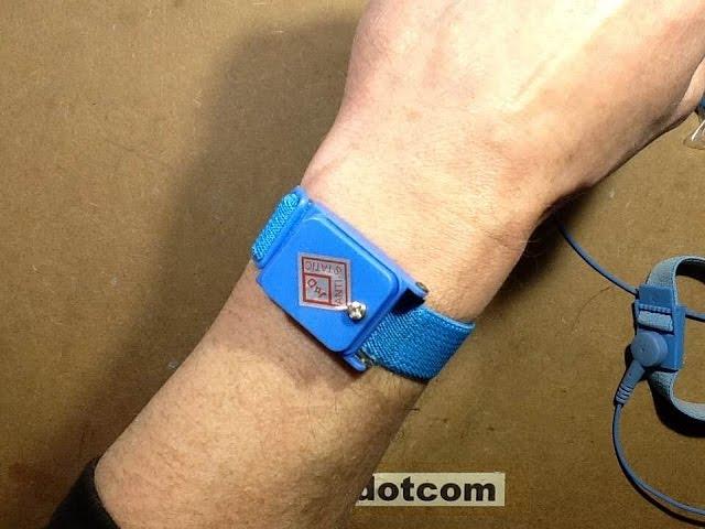 Cordless antistatic wrist straps?