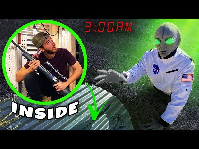 Surviving OVERNIGHT in Hidden Apocalypse Survival Bunker! *ALIENS VS BUNKER*