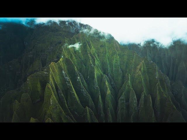 a storm inside / HAWAII / A7III