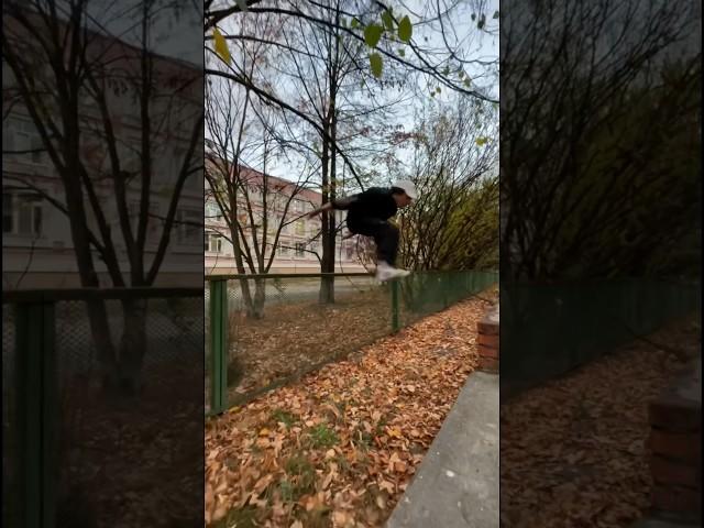 дед учит делать манки #tiktok #shorts #tutorial #challenge #parkour #тренды #паркур #челлендж #трюки