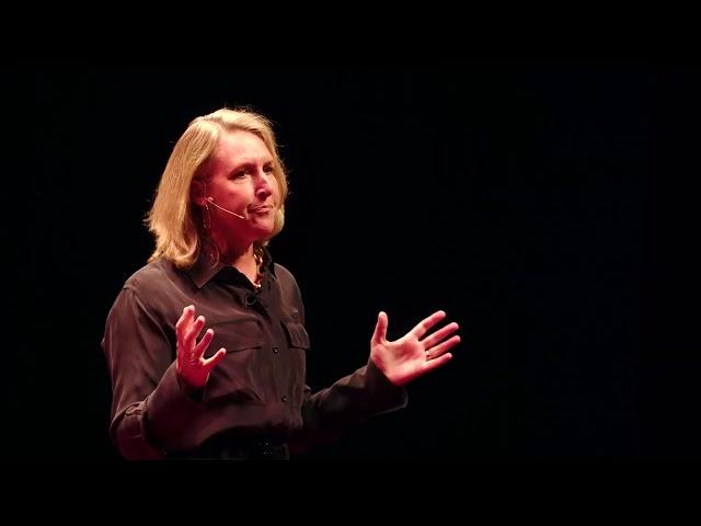 We still have too few women in leadership. Now what? | Laurie McGraw | TEDxDavenport