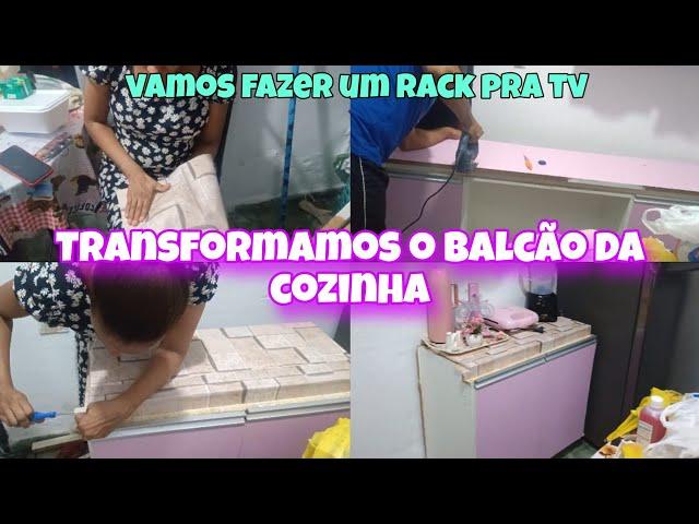 FIZEMOS UMA TRANSFORMAÇÃO NO BALCÃO DA COZINHA/VAMOS FAZER UM RACK PRA PAREDE DA TV. #viralvideo