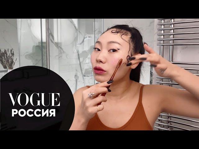 Арт-стрелки и укладка зубной щеткой актрисы Ян Гэ | Vogue Россия