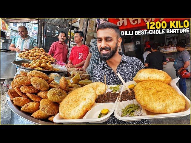 Gopal Ji Chole Bhature  1996 se Dilli ka धुरंदर Nashta  Palak Paneer Chawal + Chole Bhature