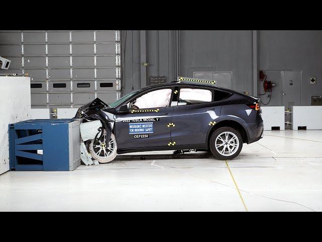 2022 Tesla Model Y updated moderate overlap front IIHS crash test