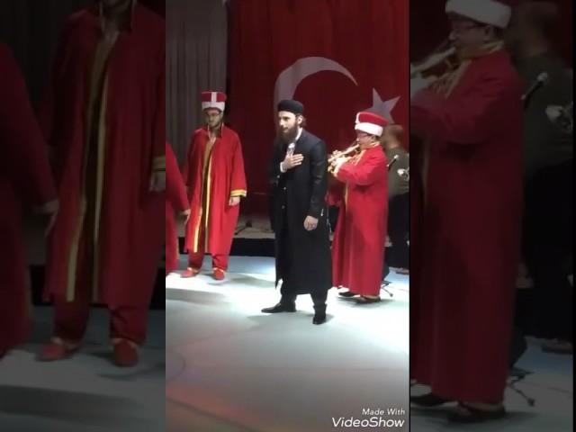 Aykut Demir düğüne mehteranla geldi.