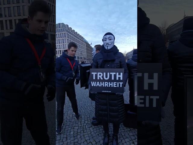 CUBE OF TRUTH - Tierrecht. Berlin, 23.11.2024