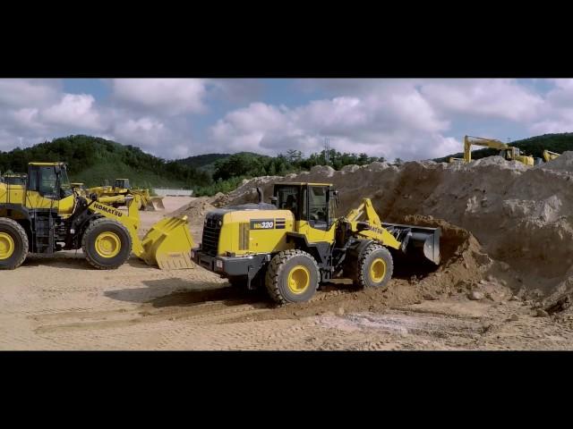 Komatsu WA270-8 and WA320-8 walkaround