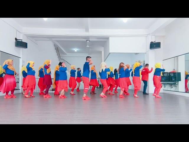 Ikan Dalam Kolam - Line Dance / Choreo by Muhammad Yani (INA) / Demo by 7 Gym & Studio Palembang