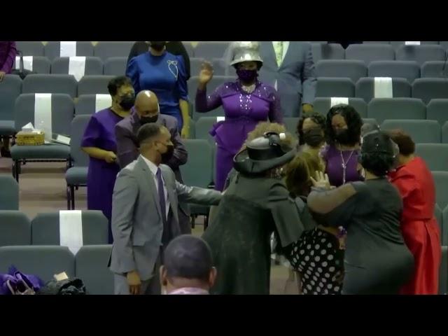 Supt. Brian Nelson CRAZY PRAISE BREAK after Singing “Lord You Are Good” @ Abundant Life COGIC 2021!!