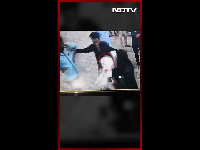 Uttar Pradesh News | On Camera, UP Woman Points Gun At Gas Station Staff